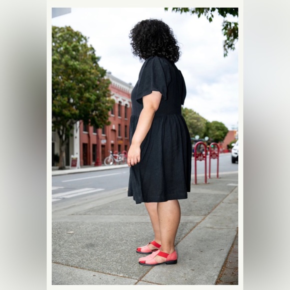 Mini Agnes Dress in Black Woven from Shelter Clothing (slow fashion) Rudy Jude - Picture 4 of 8